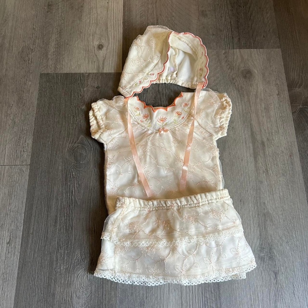 Vintage Baby Girl 0-3 Months Creme and Pink Floral Onsie Skirt Bonnet Set